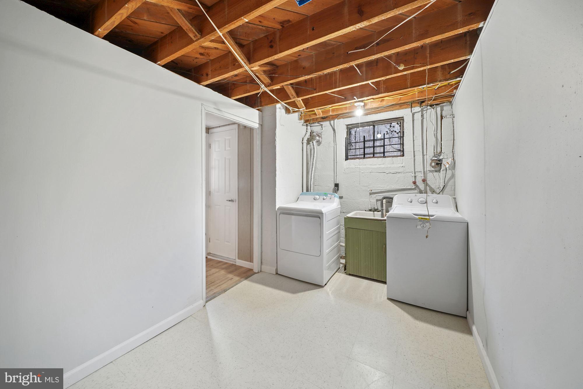 11512 Regnid Drive Silver Spring, MD 20902 - Photo 18 of 24