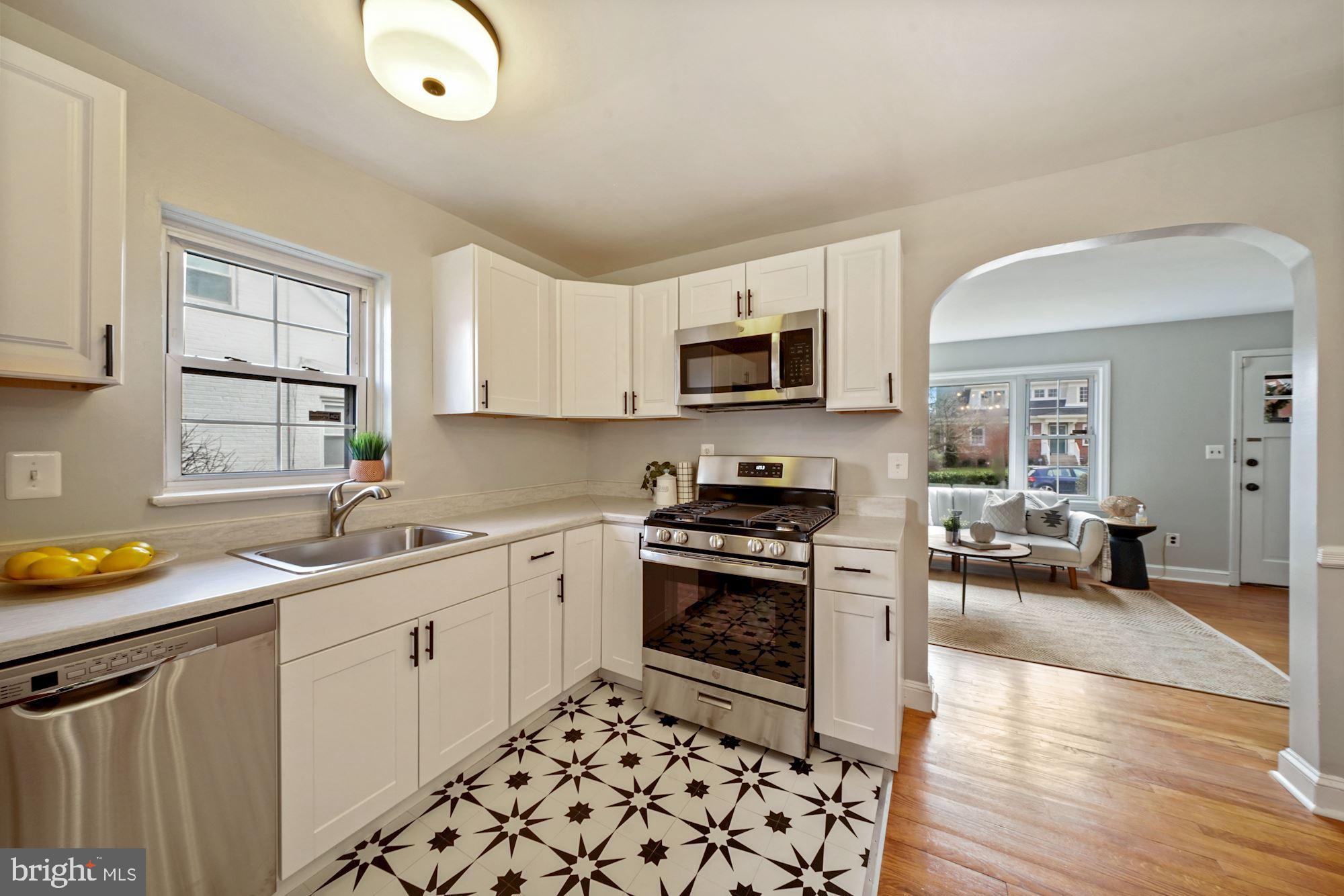 11512 Regnid Drive Silver Spring, MD 20902 - Photo 9 of 24