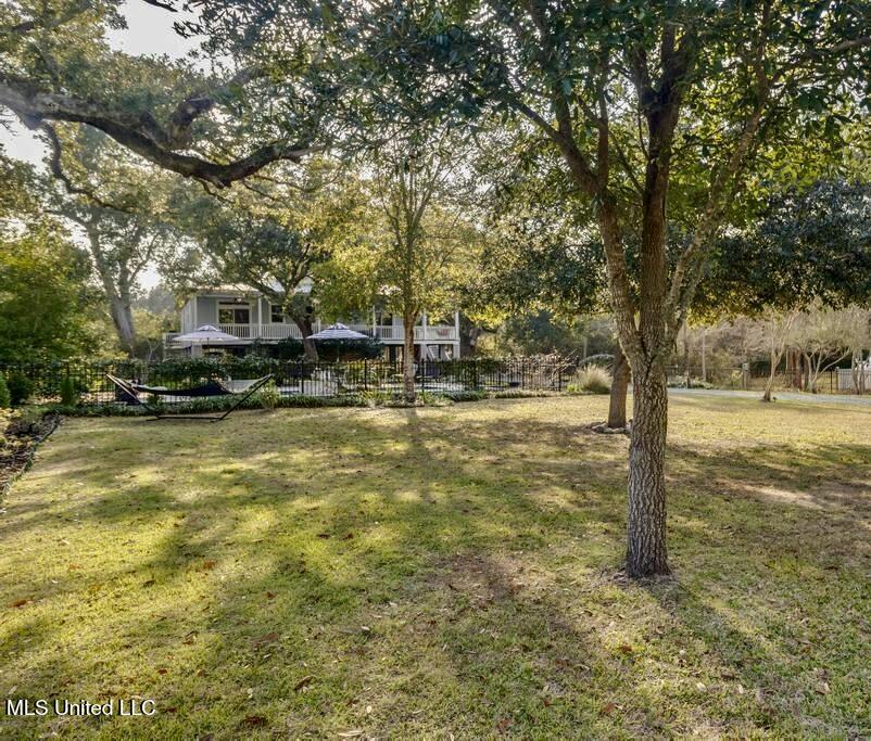 138 St Charles Street Bay St. Louis, MS 39520 - Photo 2 of 52 IMG_2221