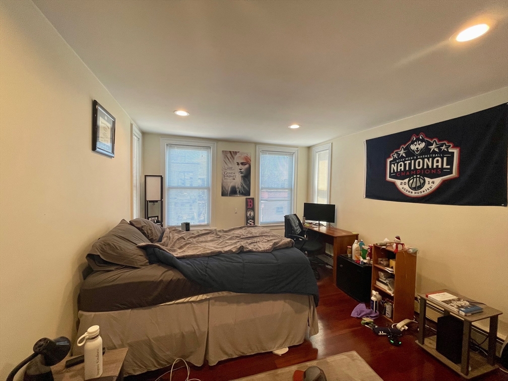 143 L Street, Unit 3 Boston, MA 02127 - Photo 5 of 12