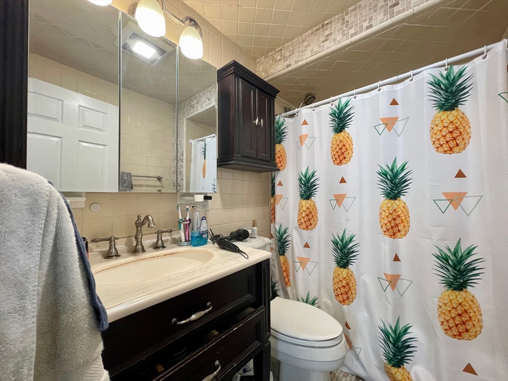 143 L Street, Unit 3 Boston, MA 02127 - Photo 8 of 12