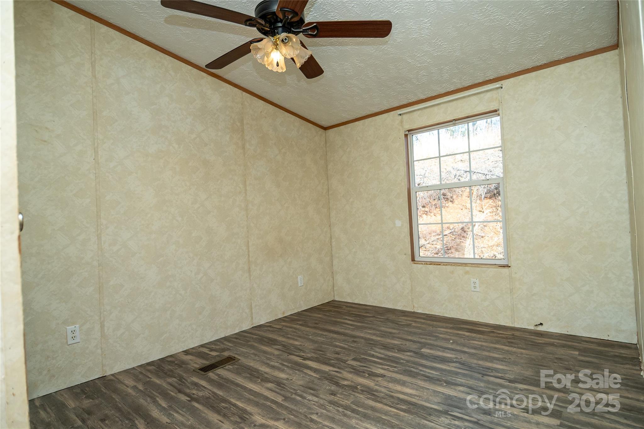 778 Smith Johnson Road Green Mountain, NC 28740 - Photo 18 of 28