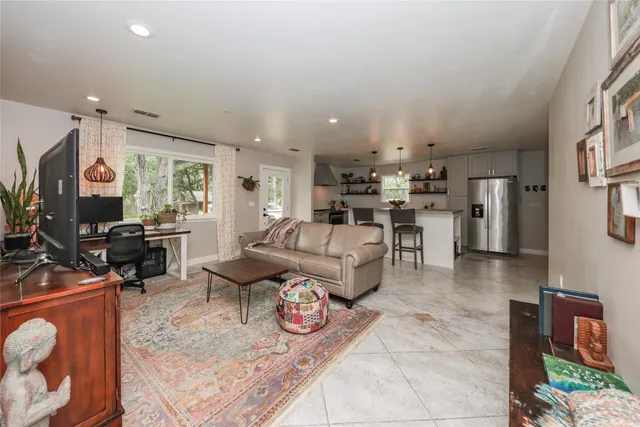 $2,100 | 10 El Conejo Trail, Wimberley, TX 78676