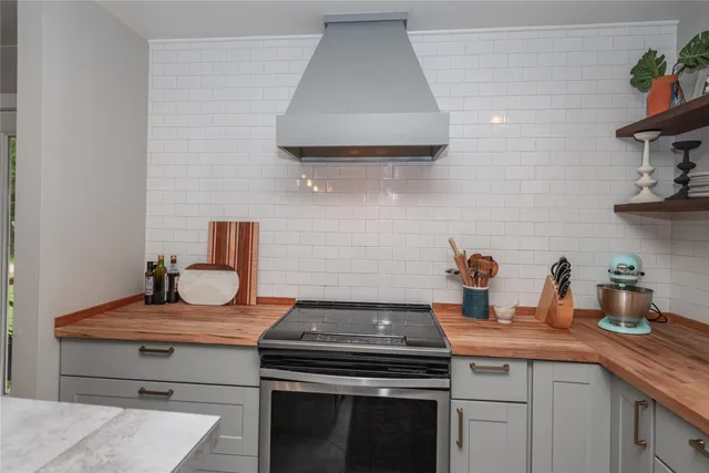 $2,100 | 10 El Conejo Trail, Wimberley, TX 78676