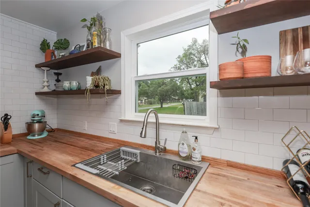 $2,100 | 10 El Conejo Trail, Wimberley, TX 78676