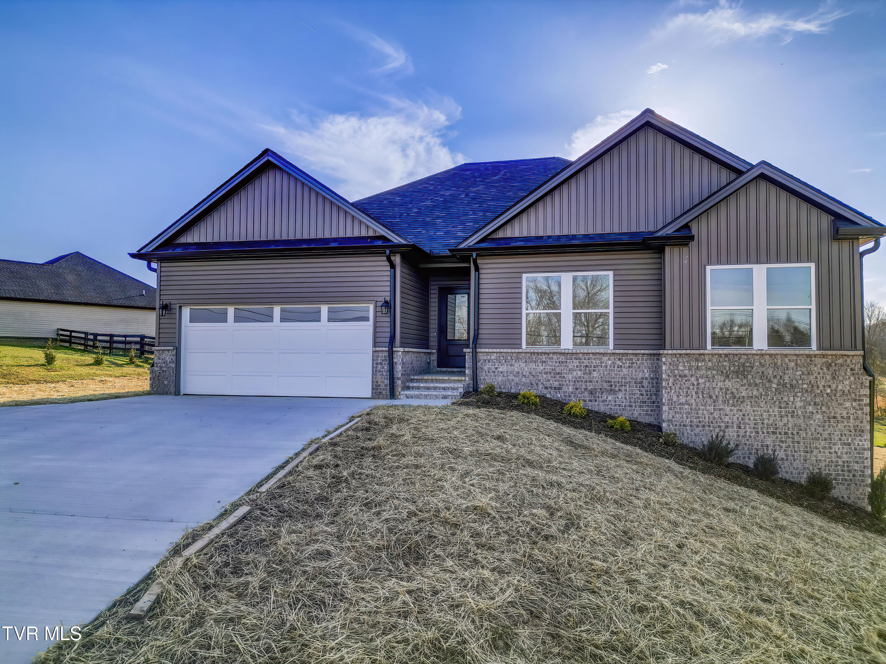 943 Sugar Hollow Road Piney Flats, TN 37686 - Photo 2 of 34 943 Sugar Hollow Road (7)
