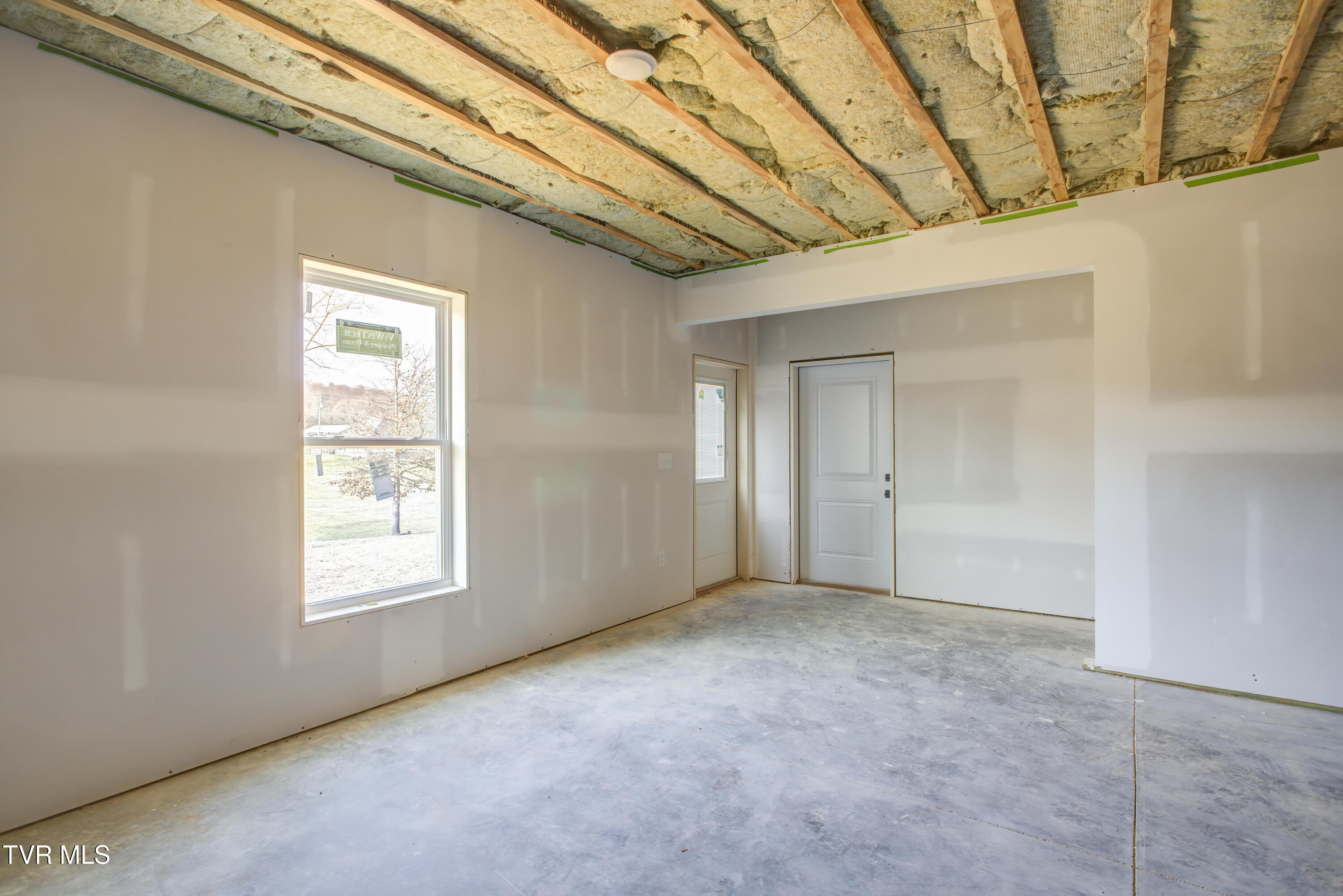 943 Sugar Hollow Road Piney Flats, TN 37686 - Photo 29 of 34 943 Sugar Hollow Road (31)