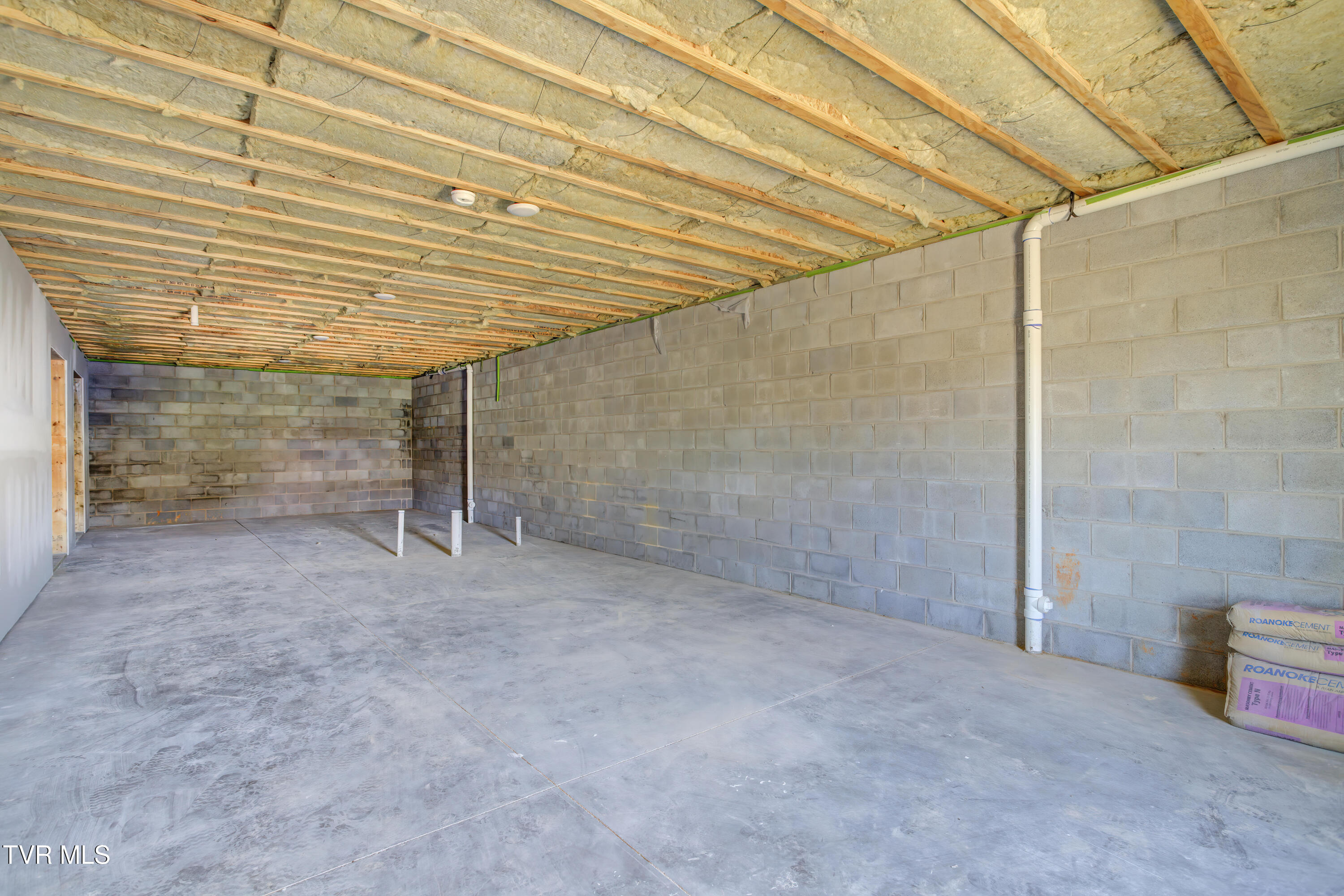 943 Sugar Hollow Road Piney Flats, TN 37686 - Photo 30 of 34 943 Sugar Hollow Road (28)