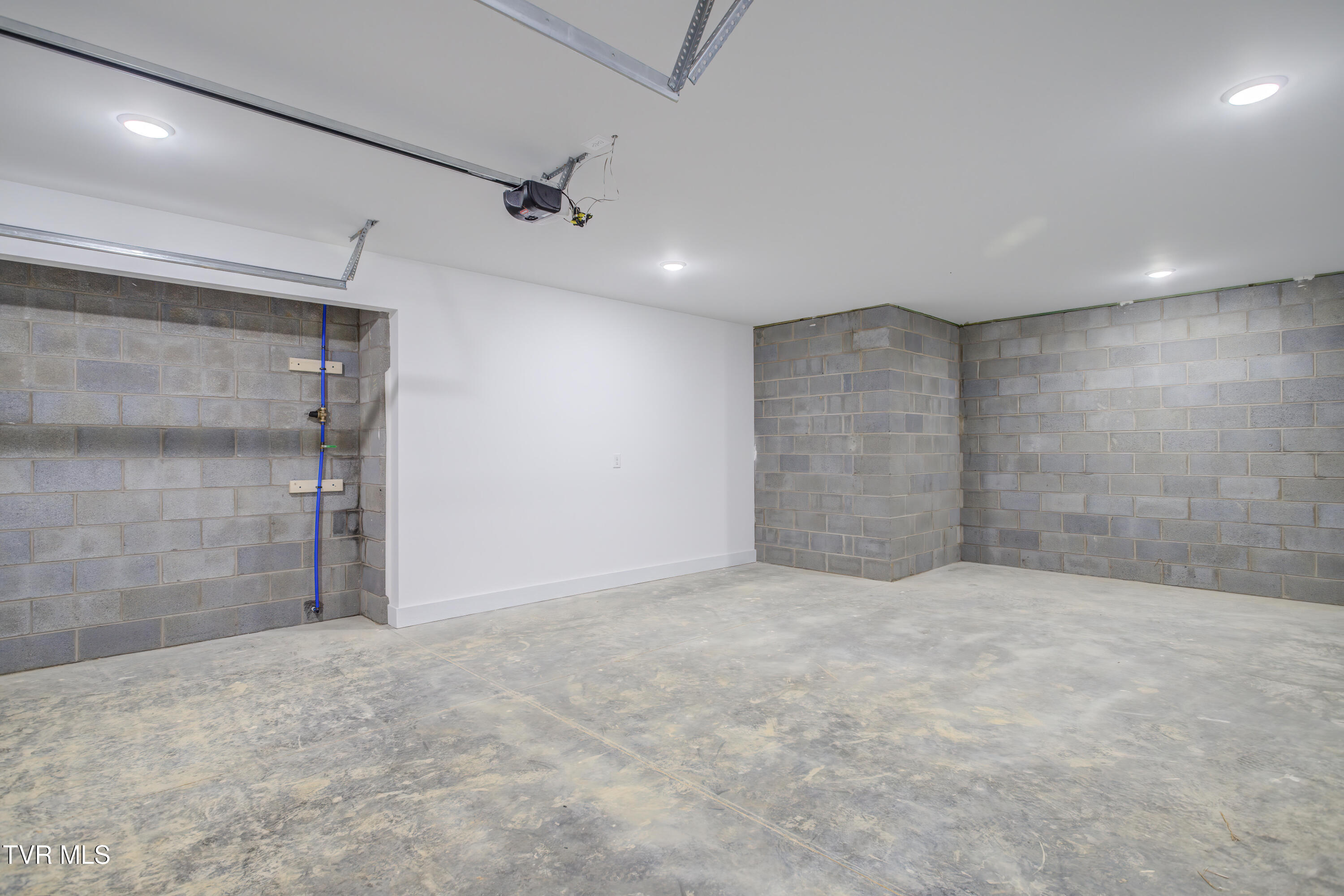 943 Sugar Hollow Road Piney Flats, TN 37686 - Photo 34 of 34 943 Sugar Hollow Road (32)