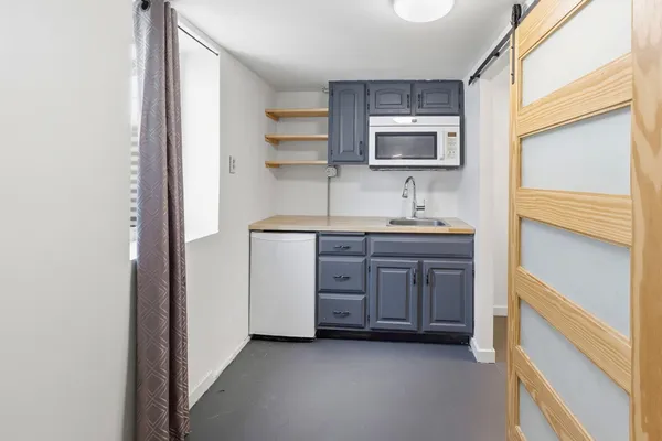 $299,900 | 6728 44th Avenue North, Crystal, MN 55428