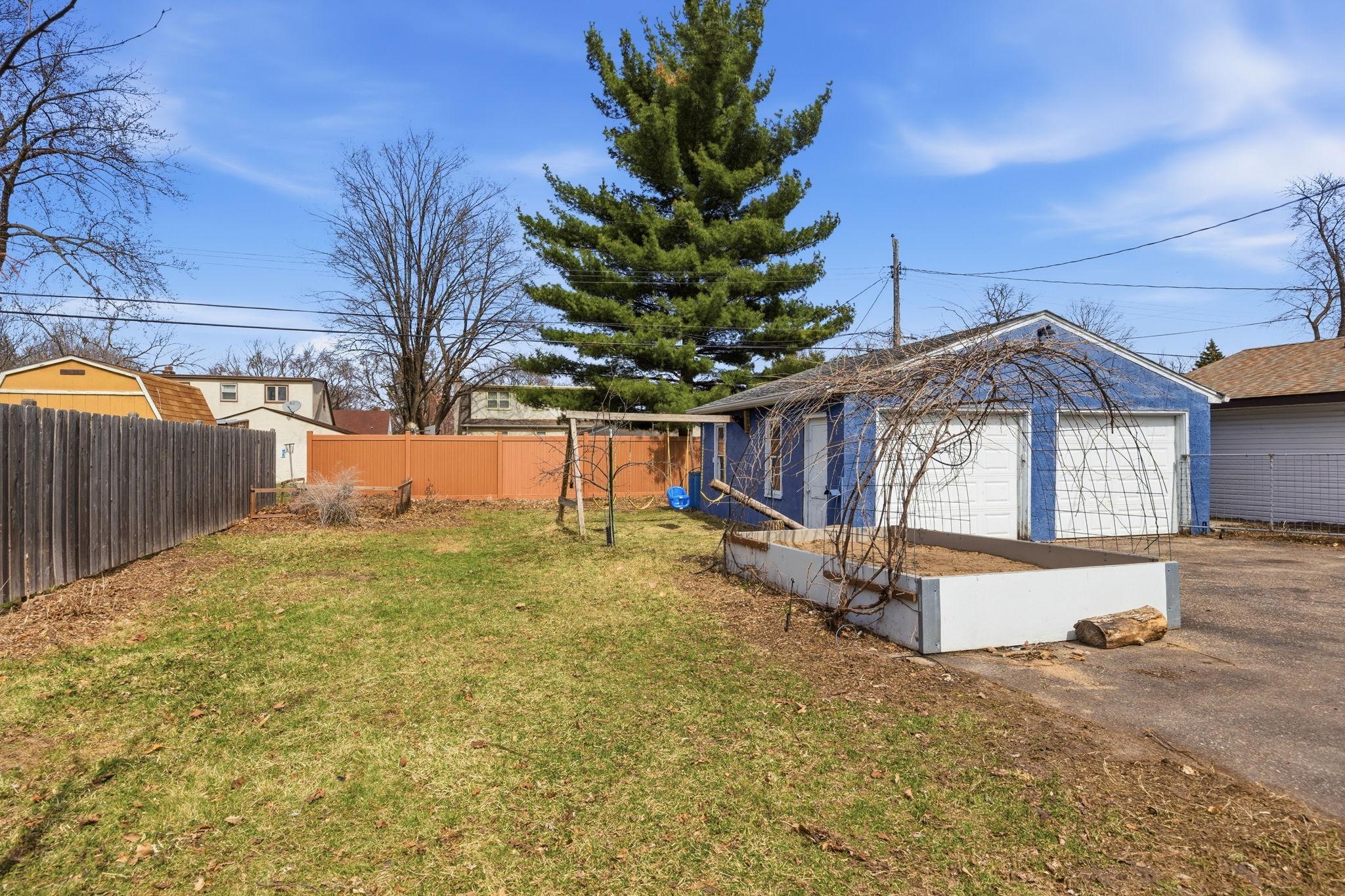 6728 44th Avenue North Crystal, MN 55428 - Photo 24 of 25