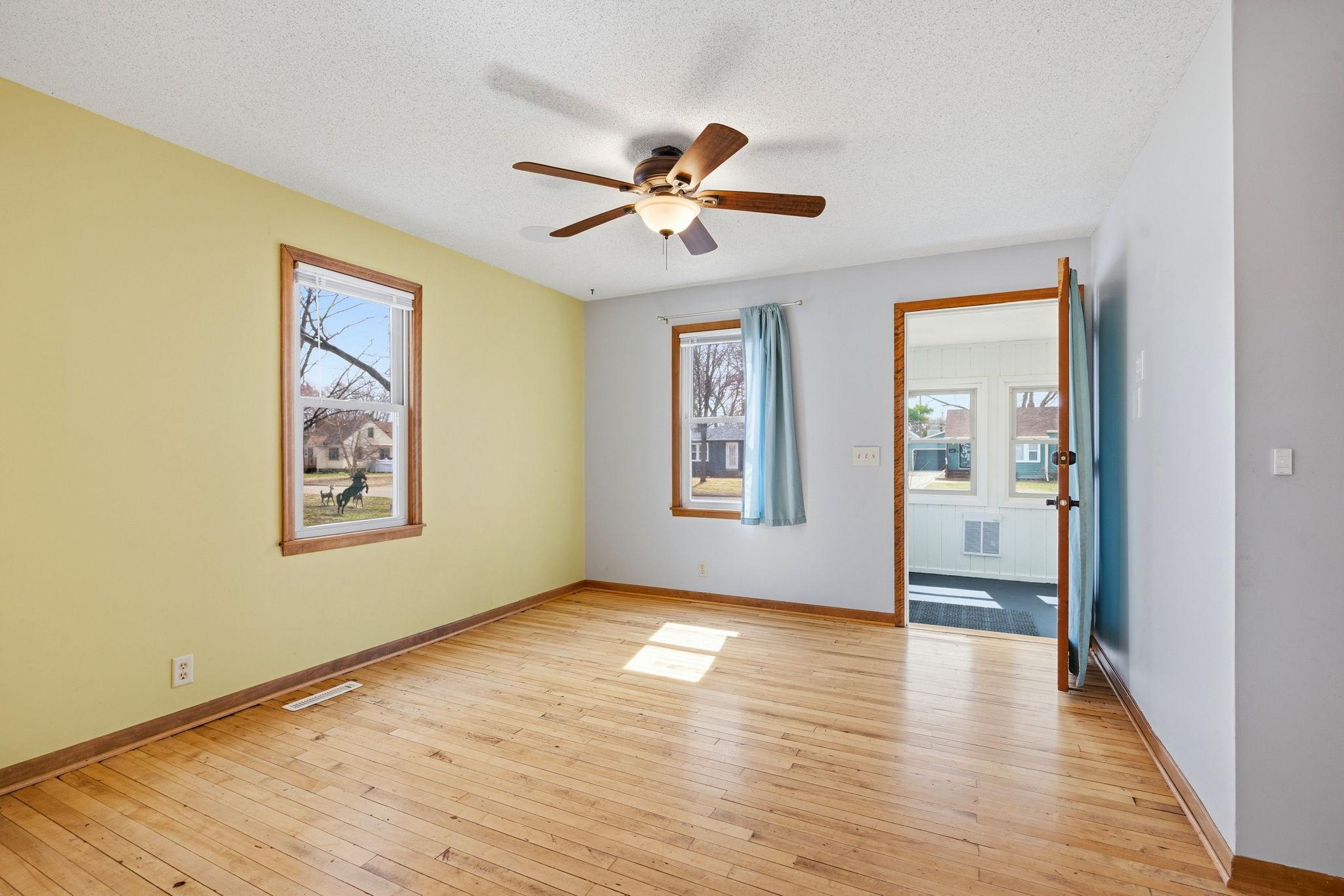 6728 44th Avenue North Crystal, MN 55428 - Photo 7 of 25