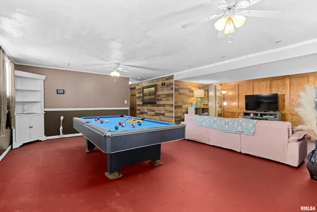 $279,900 | 2116 Wildwood Drive, Pekin, IL 61554