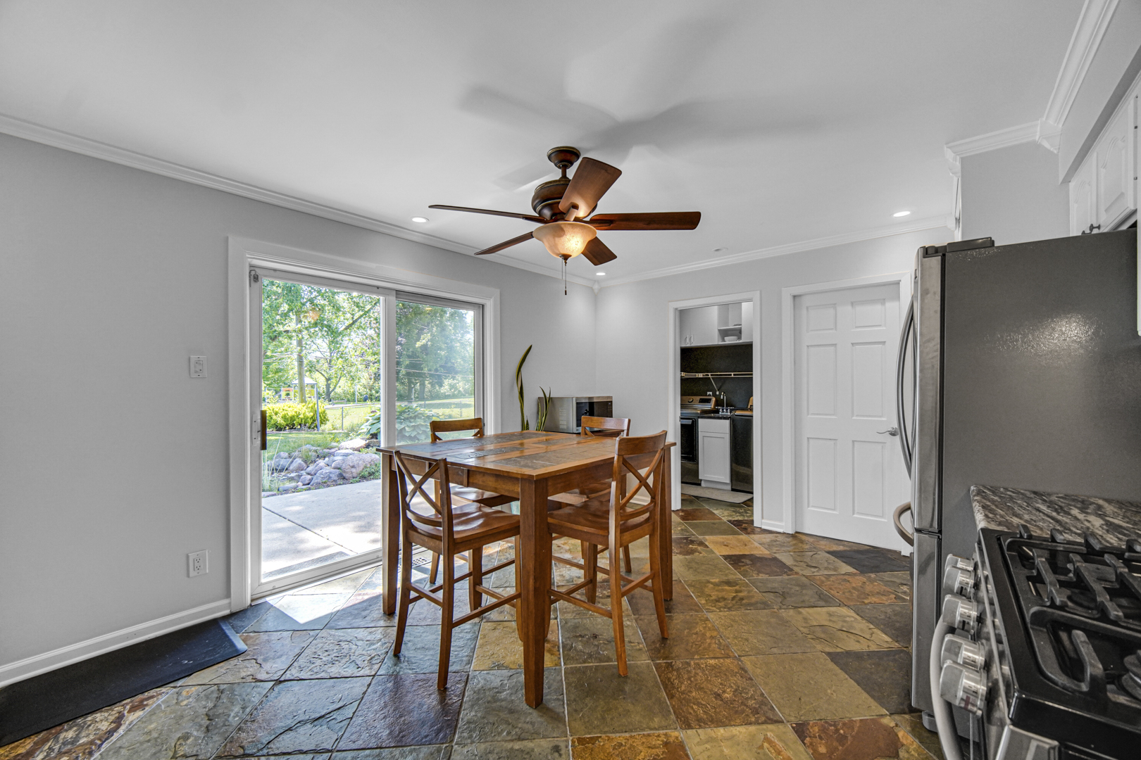 128 Saugatuck Road Montgomery, IL 60538 - Photo 11 of 16