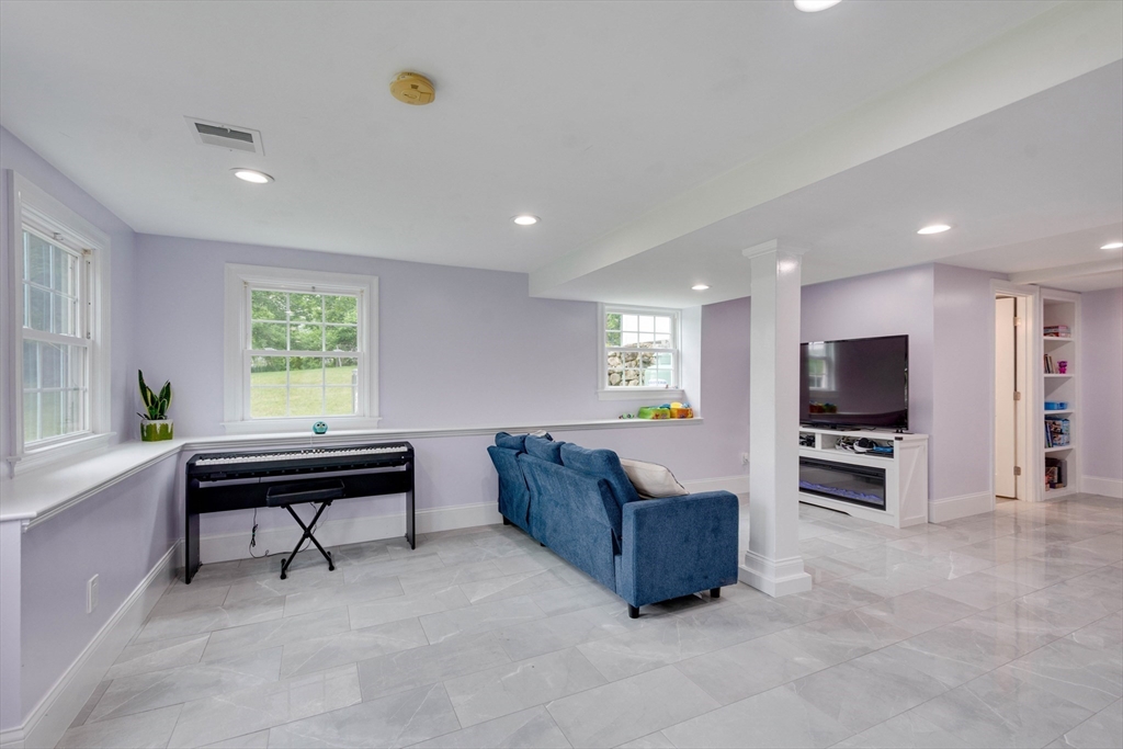 10 Jarr Brook Road Holliston, MA 01746 - Photo 32 of 42 Gallery Image 32