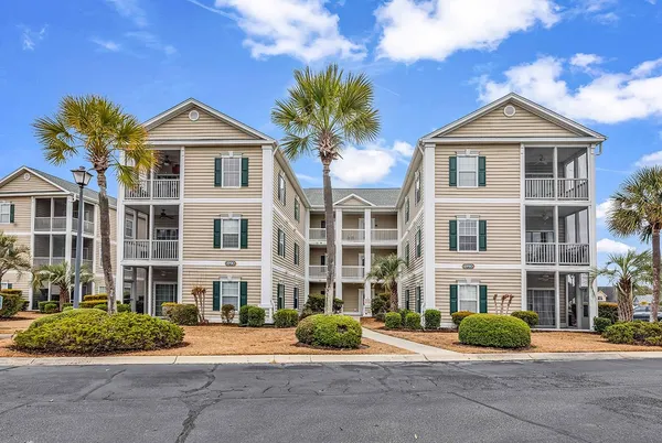 $165,000 | 1990 Cross Gate Boulevard, Unit 205, Surfside Beach, SC 29575