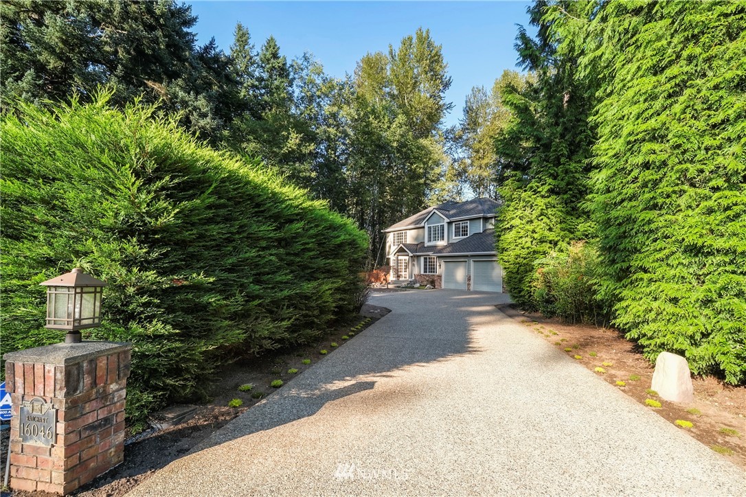 16046 Southeast 125th Street Renton, WA 98059 - Photo 2 of 24