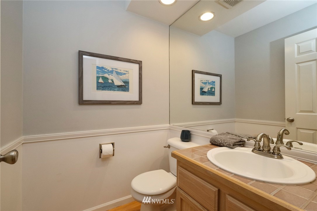 16046 Southeast 125th Street Renton, WA 98059 - Photo 11 of 24