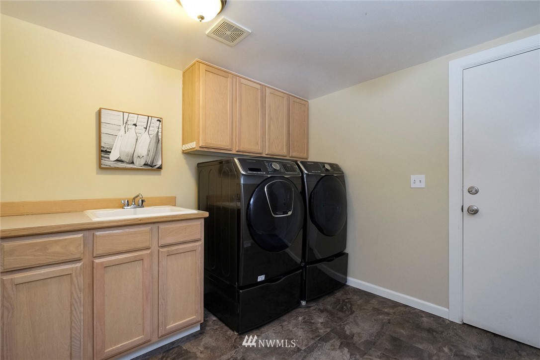 16046 Southeast 125th Street Renton, WA 98059 - Photo 12 of 24