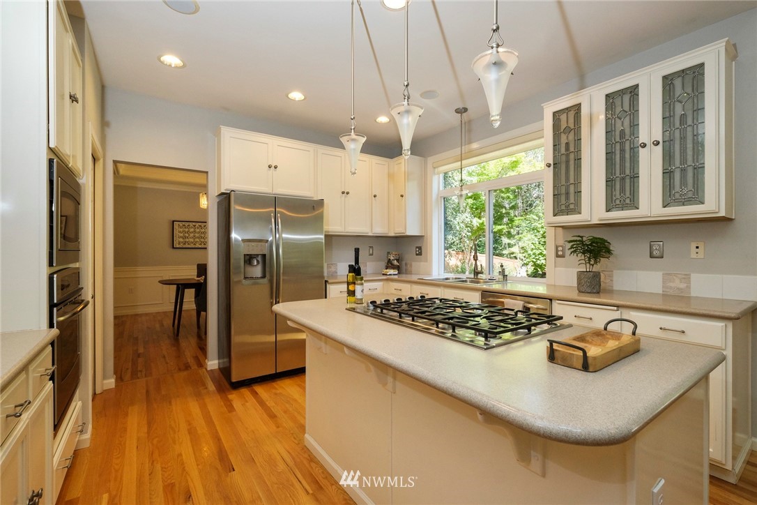 16046 Southeast 125th Street Renton, WA 98059 - Photo 6 of 24