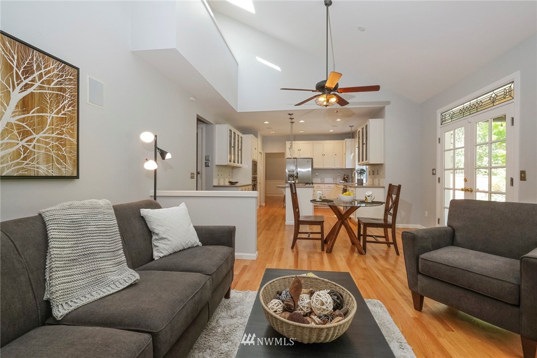 16046 Southeast 125th Street Renton, WA 98059 - Photo 10 of 24
