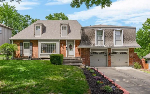 $392,000 | 46 East 106th Street, Kansas City, MO 64114