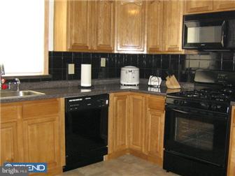 7432 Rhoads Street Philadelphia, PA 19151 - Photo 5 of 9 Kitchen