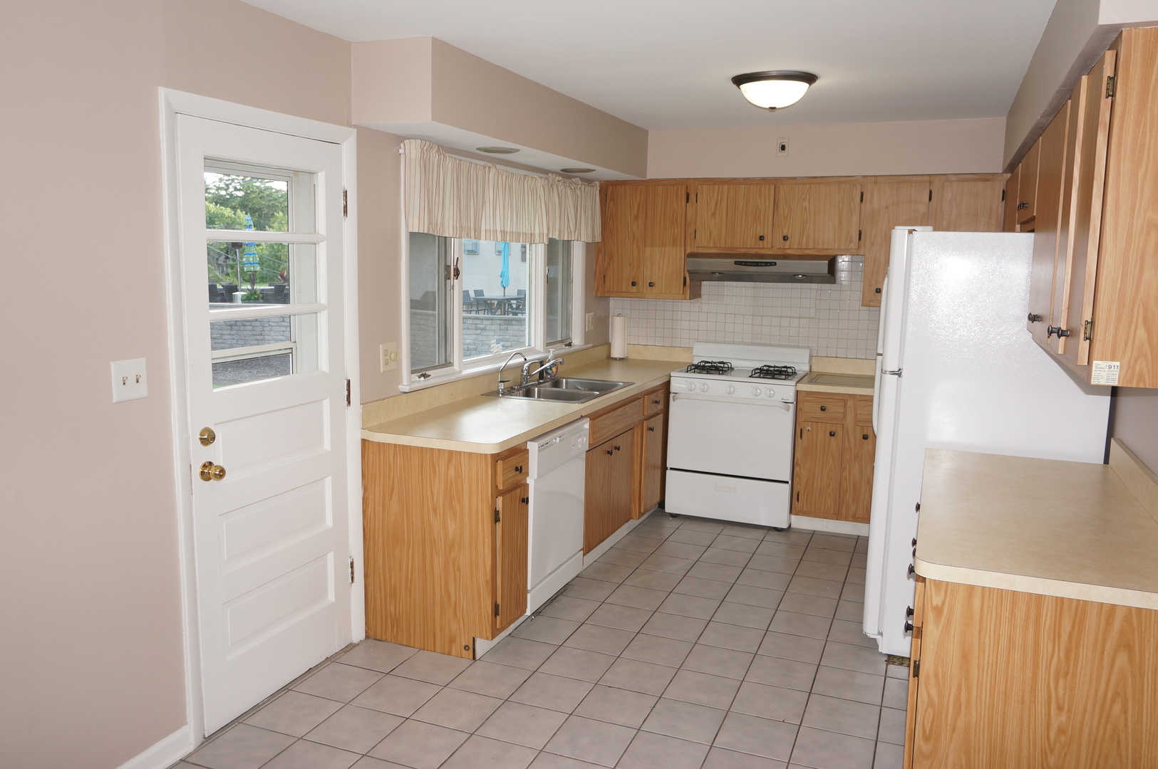 730 East Bauer Road Naperville, IL 60563 - Photo 17 of 25