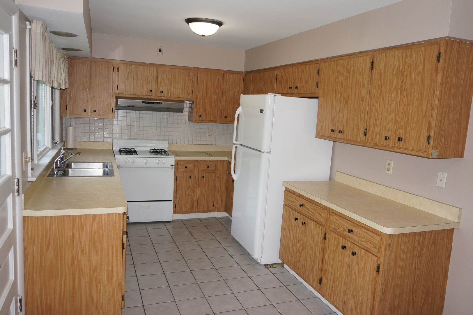 730 East Bauer Road Naperville, IL 60563 - Photo 18 of 25