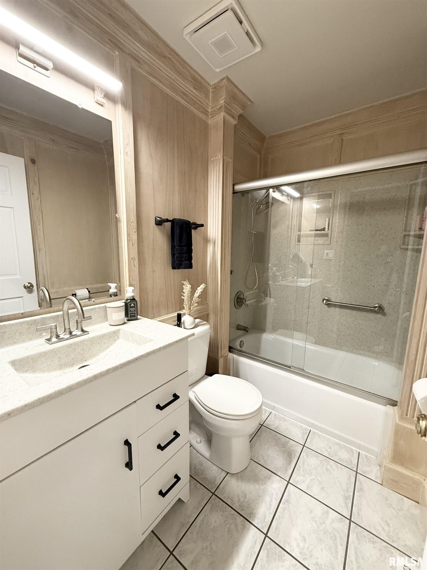 2398 Country Club Road Carbondale, IL 62901 - Photo 29 of 35 Gallery Image 29