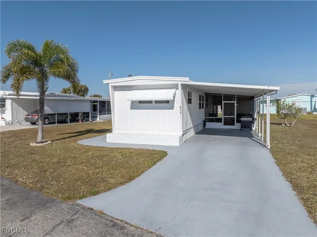 $104,000 | 3117 Saturn Circle, North Fort Myers, FL 33903