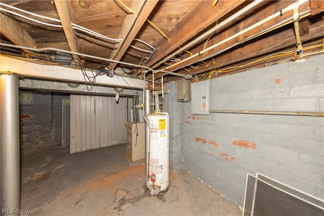 14650 Superior Road Cleveland, OH 44118 - Photo 26 of 50