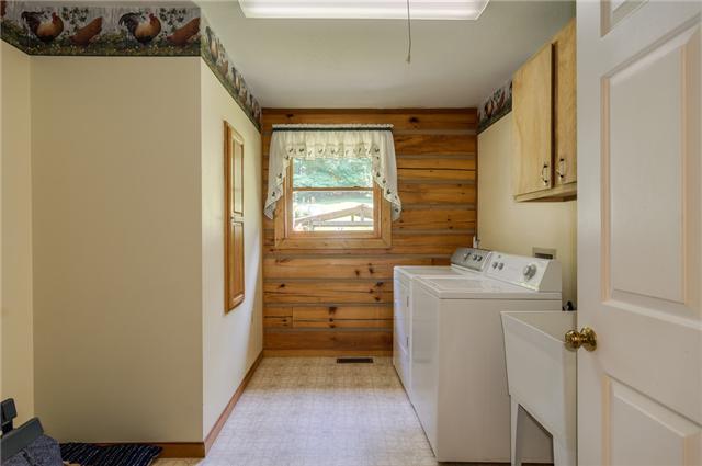 231 Hurt Road Hendersonville, TN 37075 - Photo 12 of 18 Large Bright Laundry Room