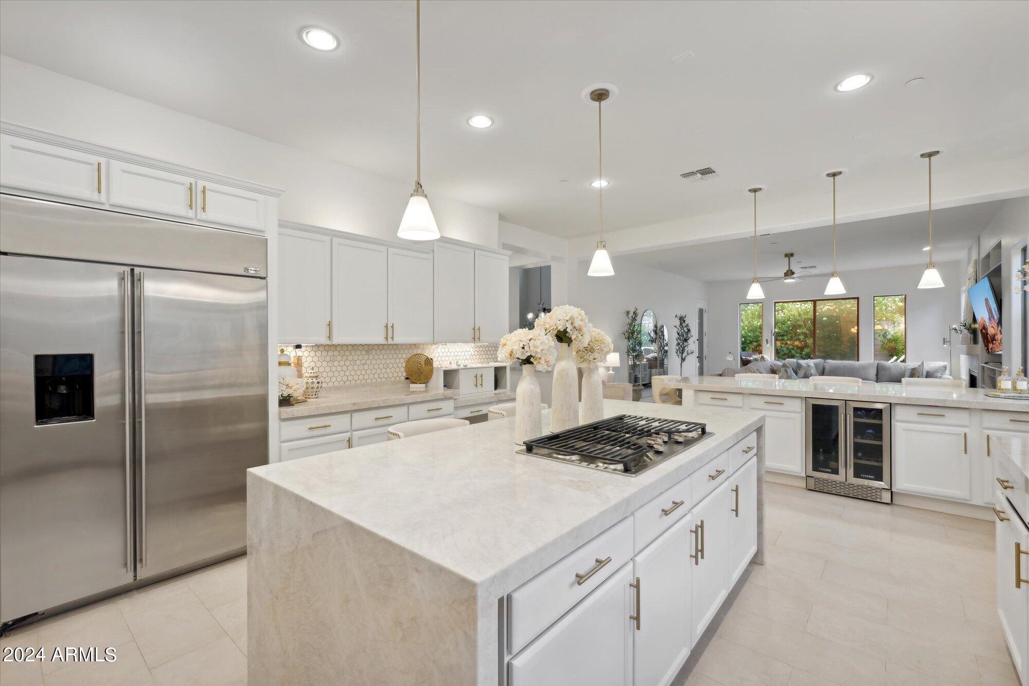 3852 East Expedition Way Phoenix, AZ 85050 - Photo 18 of 82 Kitchen