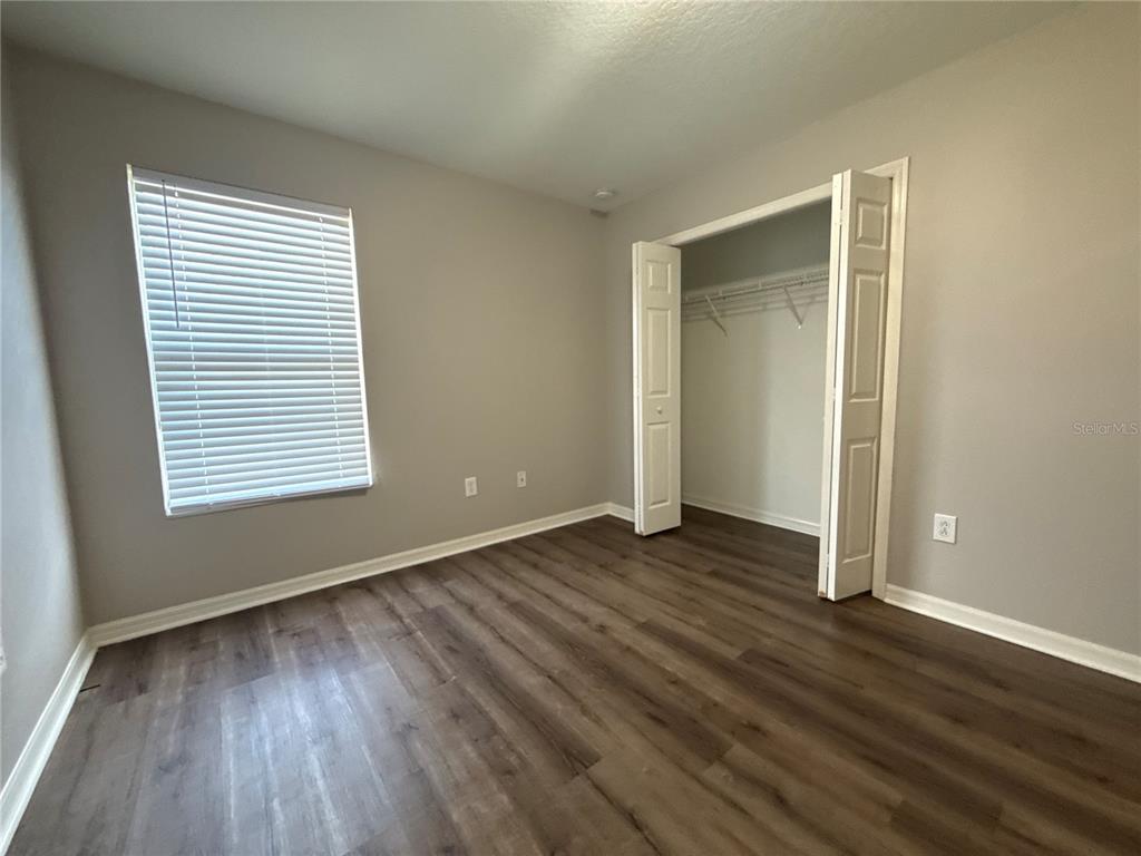 10239 Newminster Loop Ruskin, FL 33573 - Photo 18 of 29 Gallery Image 18