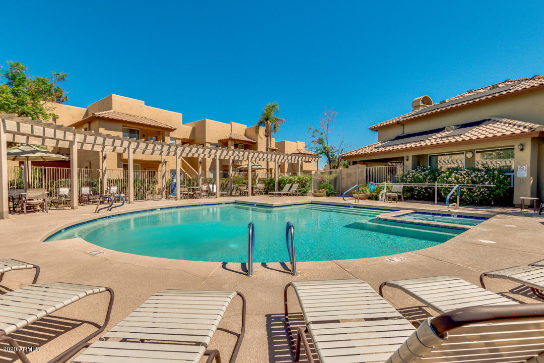 1825 West Ray Road, Unit 2107 Chandler, AZ 85224 - Photo 25 of 31 Pool