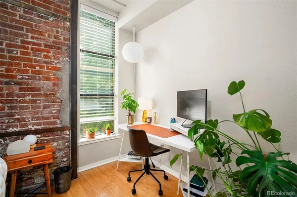 $2,100 | 3225 Blake Street, Unit 4L, Denver, CO 80205