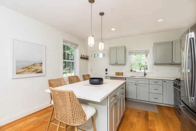 $2,700 | 5 Pleasant Street, Unit A, Kittery, ME 03904