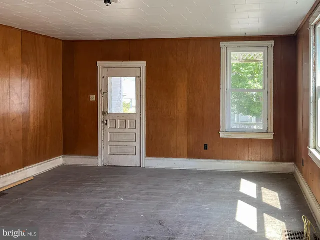 $59,900 | 33 West Garber Street, Mount Union, PA 17066