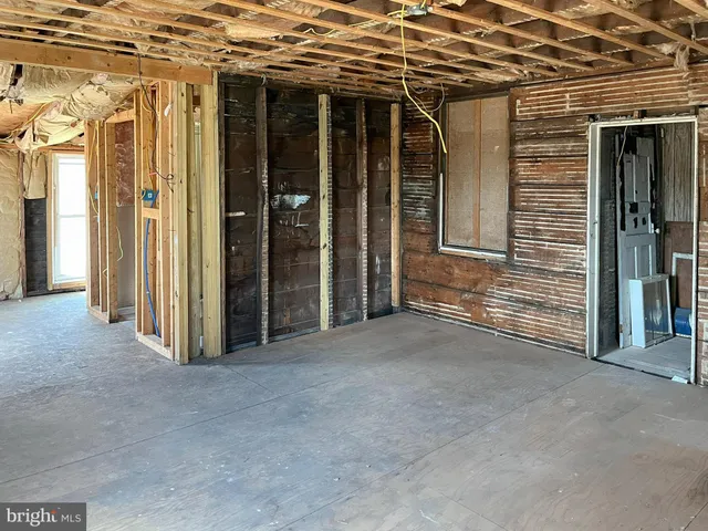 $59,900 | 33 West Garber Street, Mount Union, PA 17066