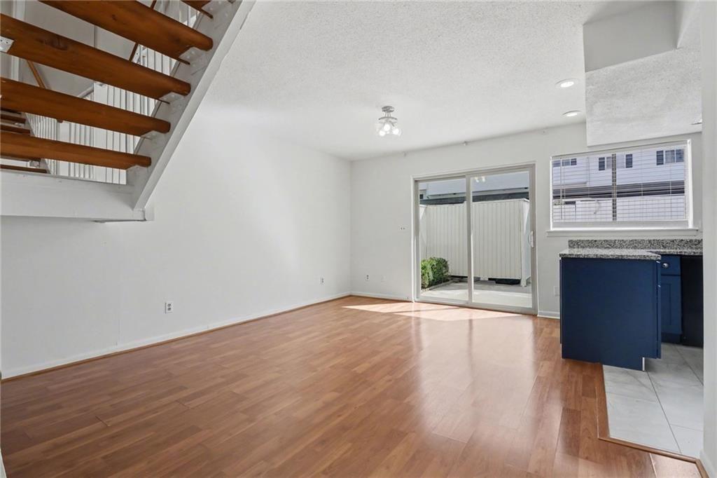 7306 Cardigan Circle Atlanta, GA 30328 - Photo 15 of 33