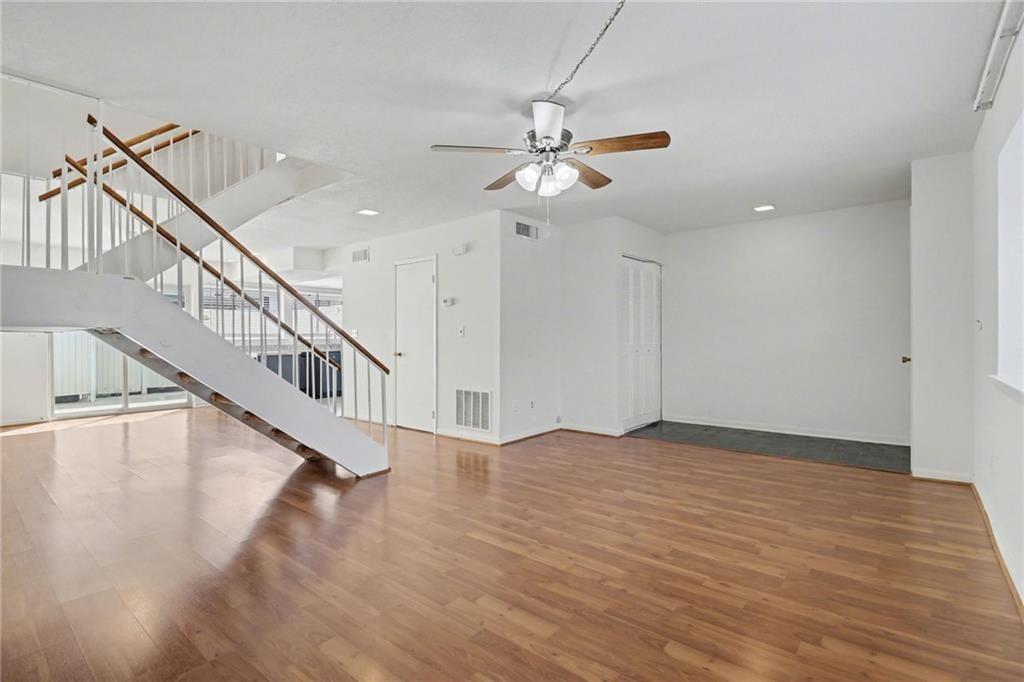 7306 Cardigan Circle Atlanta, GA 30328 - Photo 5 of 33