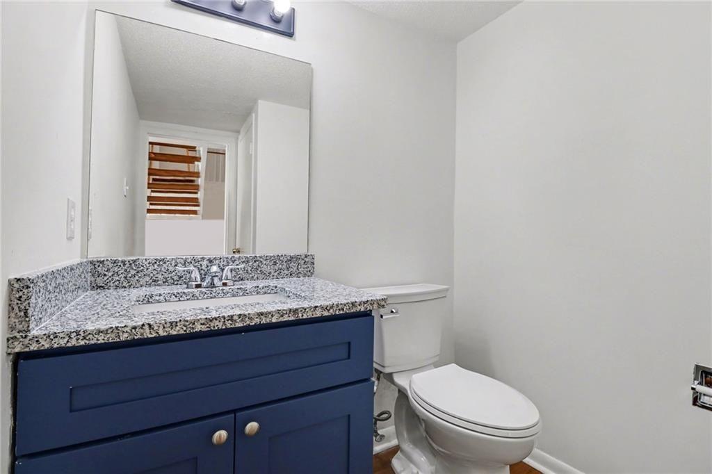 7306 Cardigan Circle Atlanta, GA 30328 - Photo 10 of 33