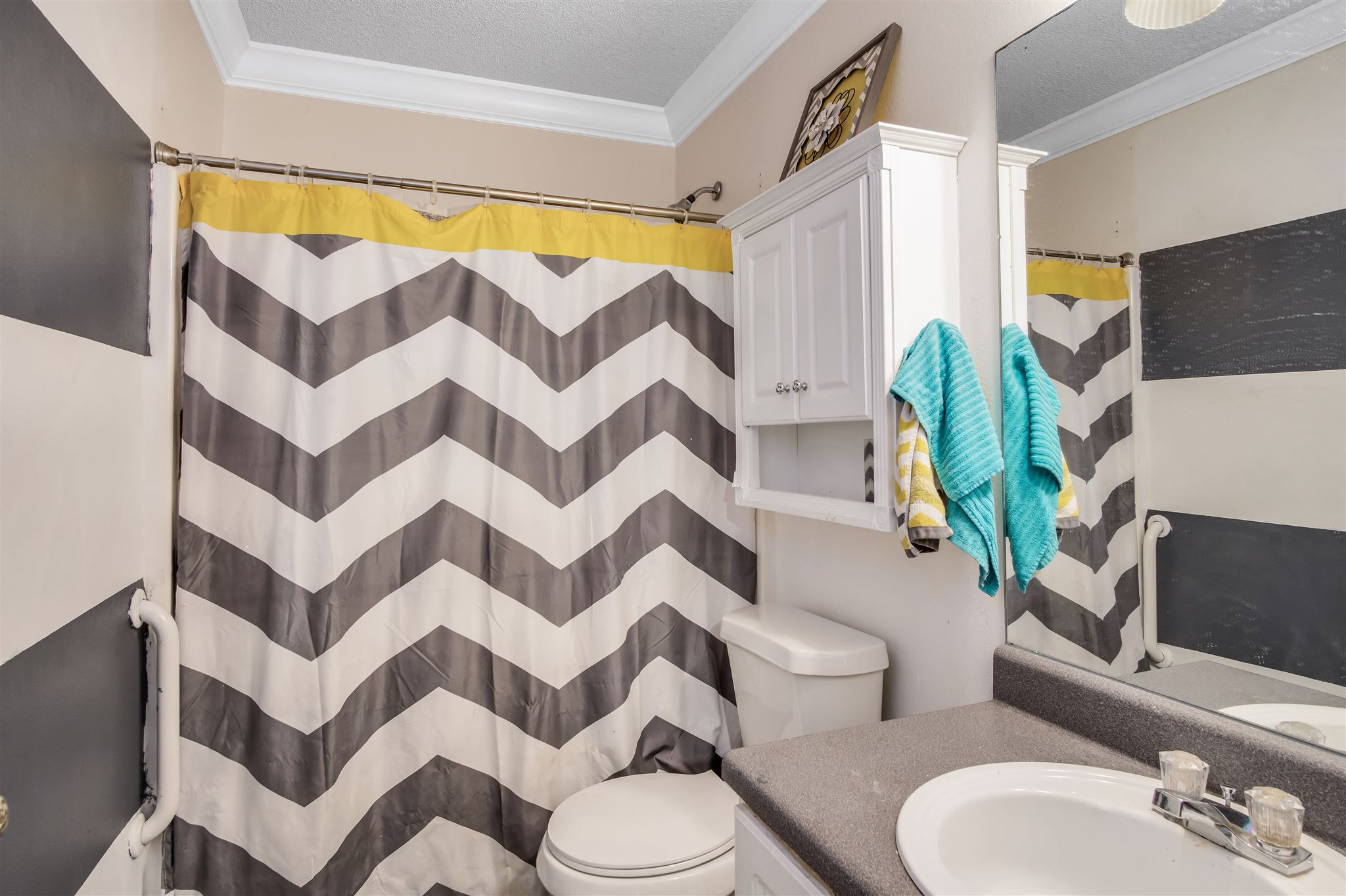 318 Cluster Street Foley, AL 36535 - Photo 16 of 22 Guest Bathroom