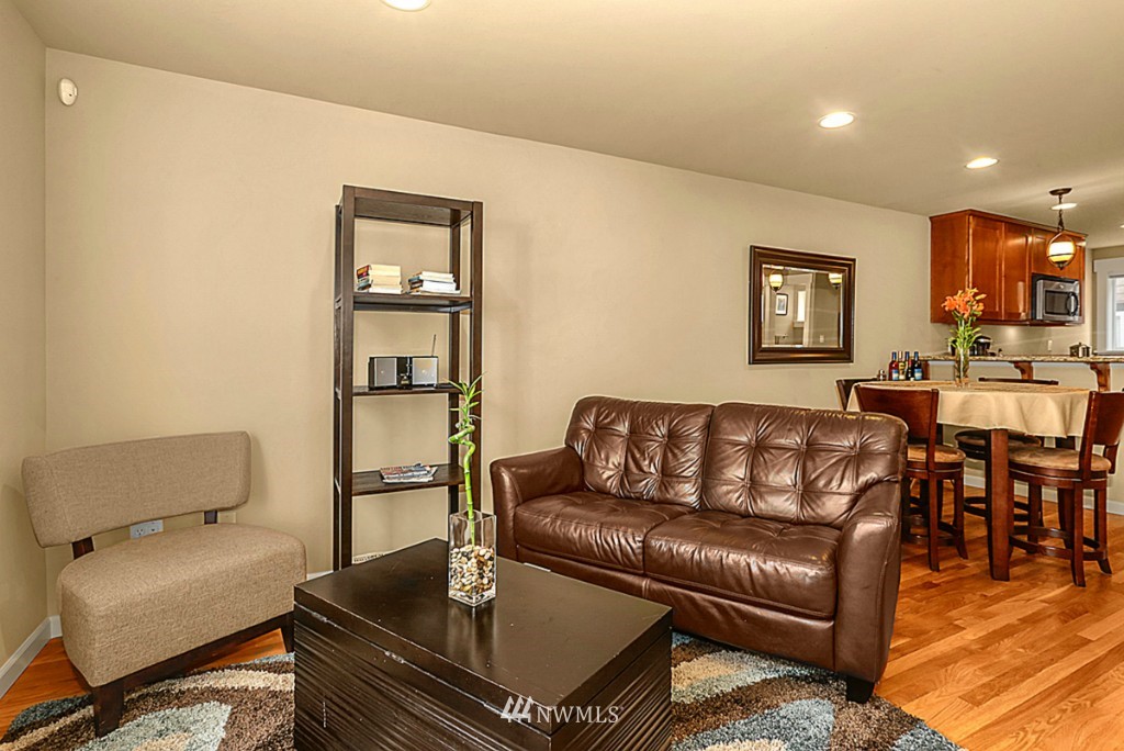 2828 Southwest Adams Street Seattle, WA 98126 - Photo 3 of 20 Gallery Image 3