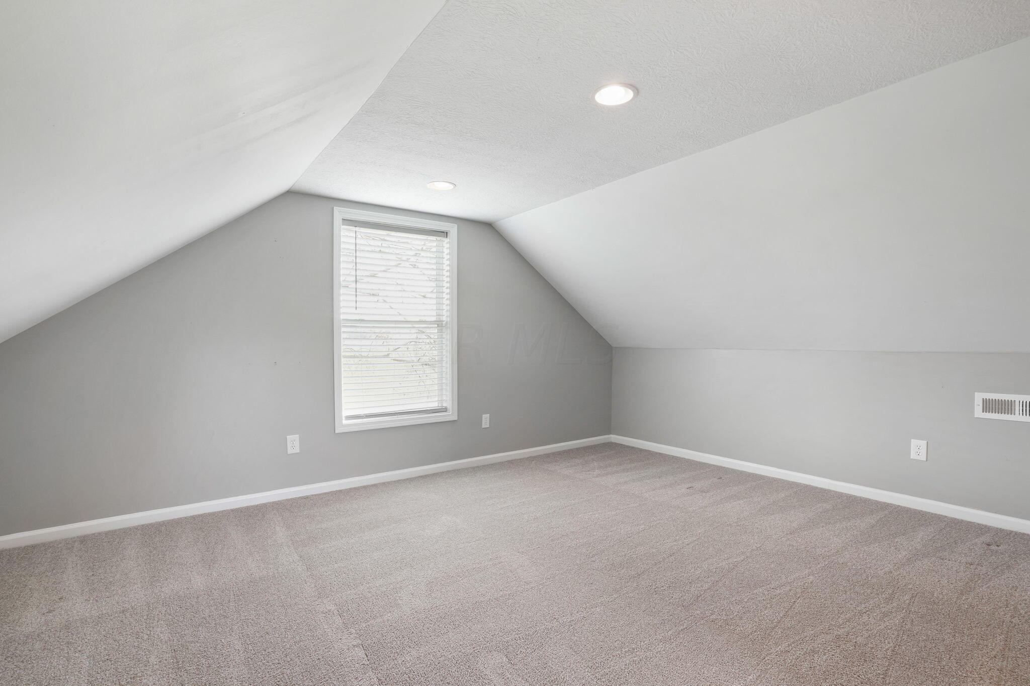 5744 N Road Lewis Center, OH 43035 - Photo 30 of 41 31-web-or-mls-DSC05594