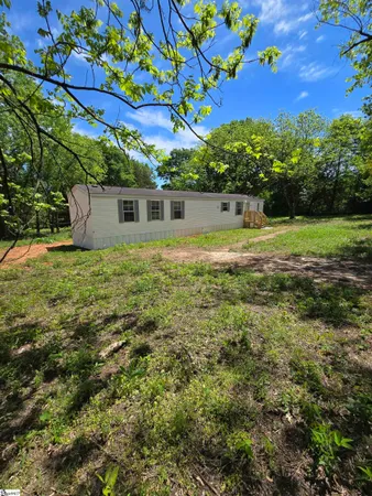 $104,500 | 110 State Rd S-42-1267, Enoree, SC 29335