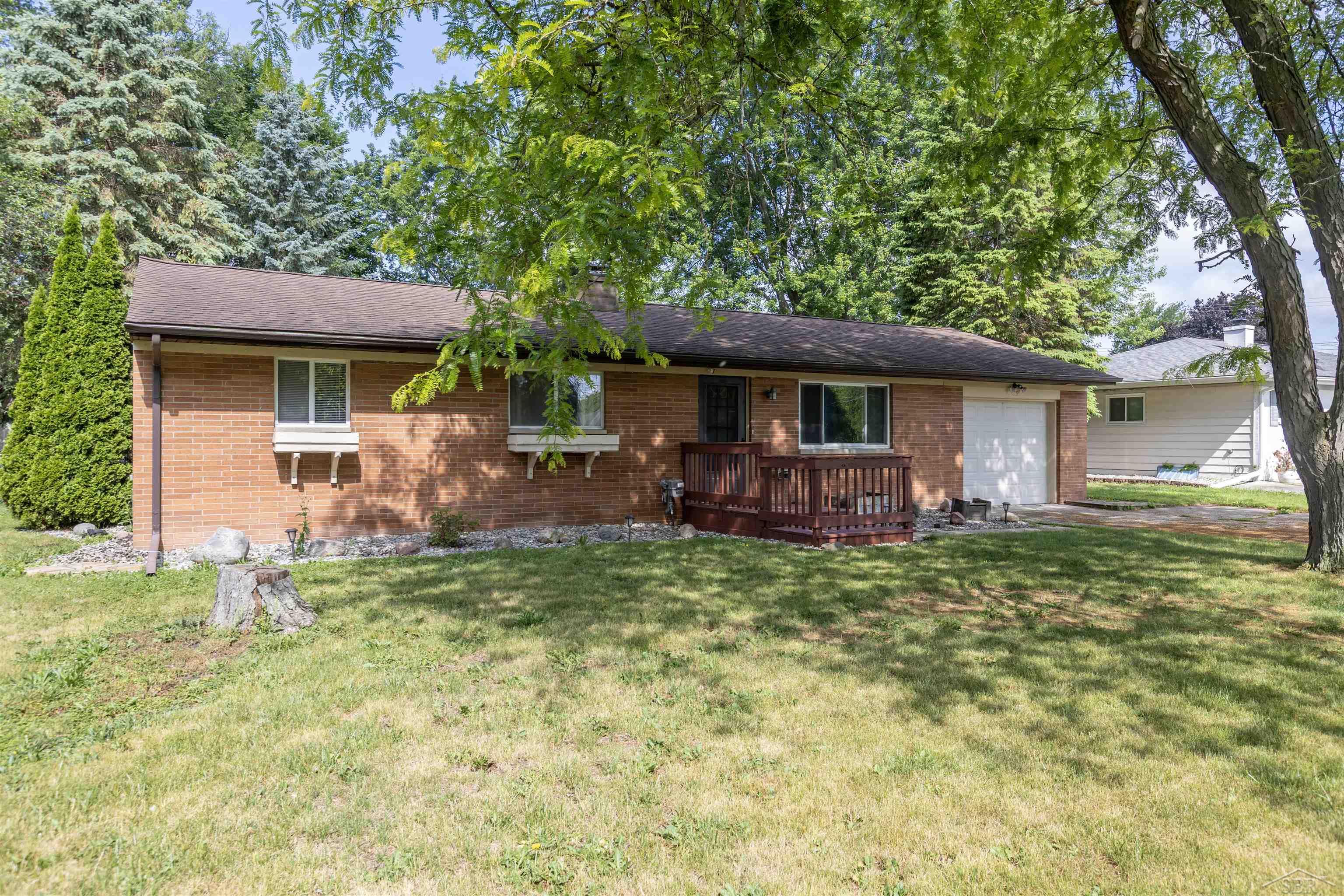 2835 Clayburn Road Saginaw, MI 48603 - Photo 1 of 23