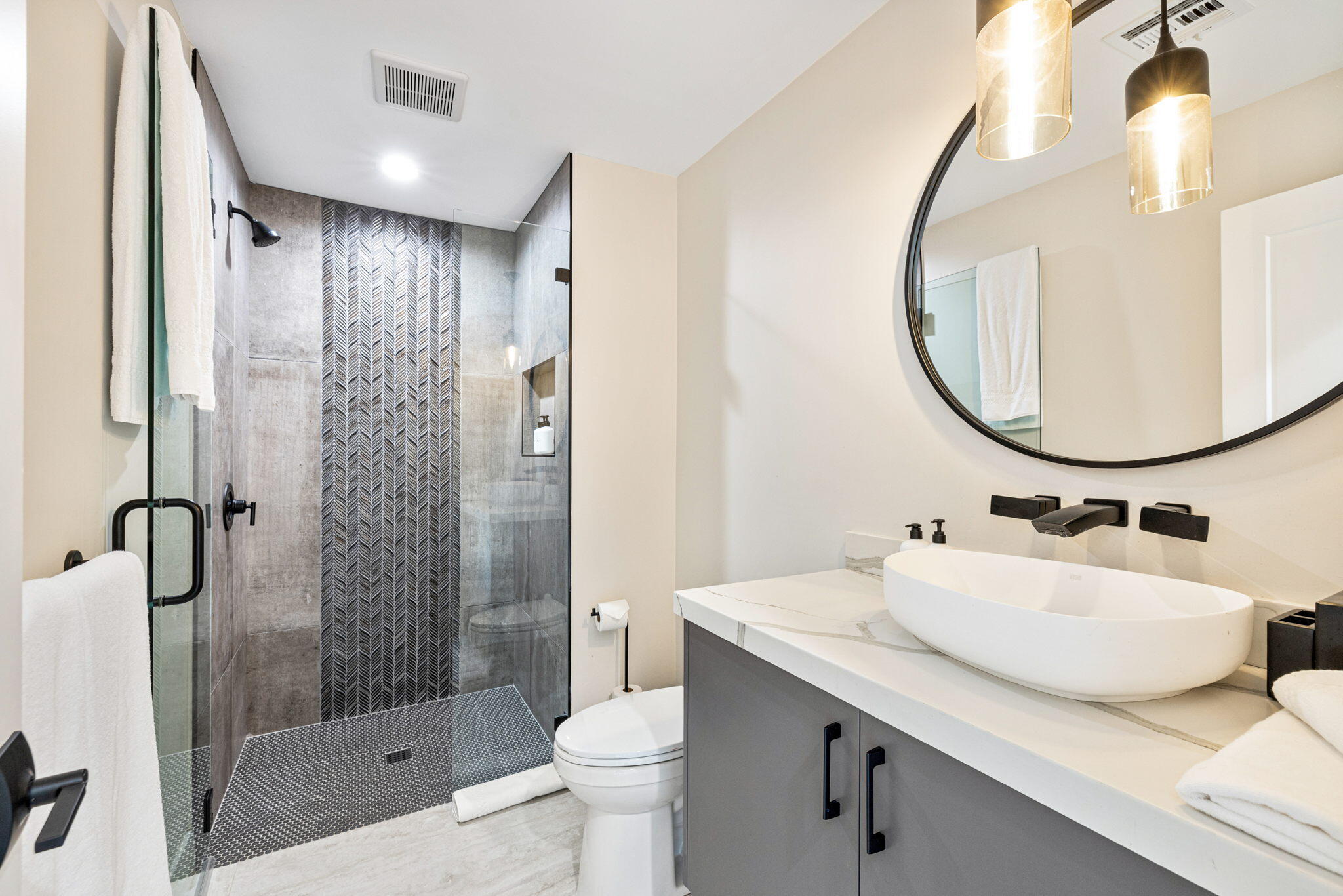 45655 Apache Road, Unit D Indian Wells, CA 92210 - Photo 21 of 31 a bathroom with a sink and a mirror