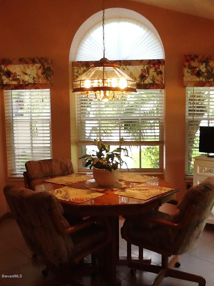 3914 St Armens Circle Melbourne, FL 32934 - Photo 3 of 27 breakfast nook (2)